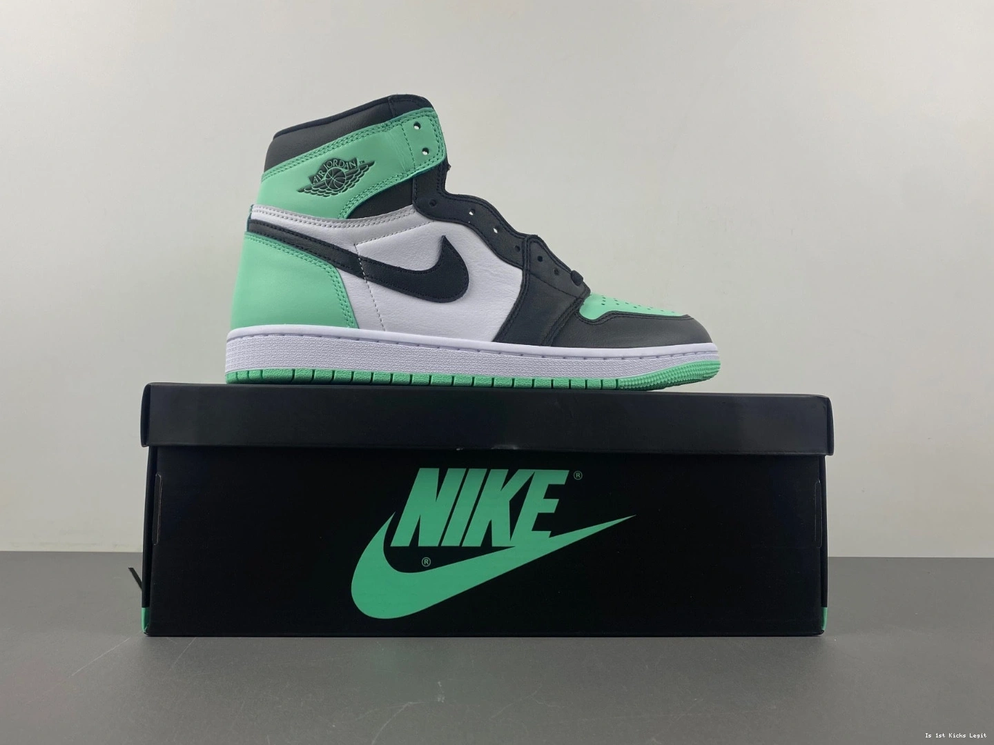 Air High DZ5485-130 OG Retro Glow 1 Jordan Green 0329
